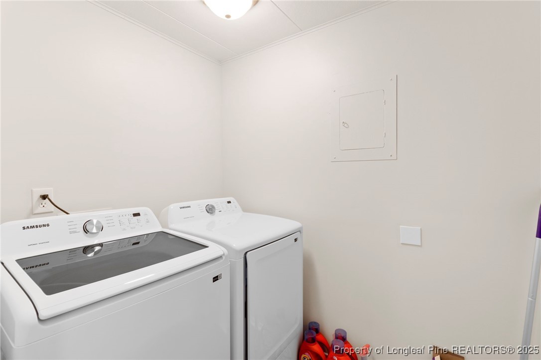 4112 Legion Road Hope Mills, NC 28348 - Photo 19 of 22 a utility room with dryer and washer