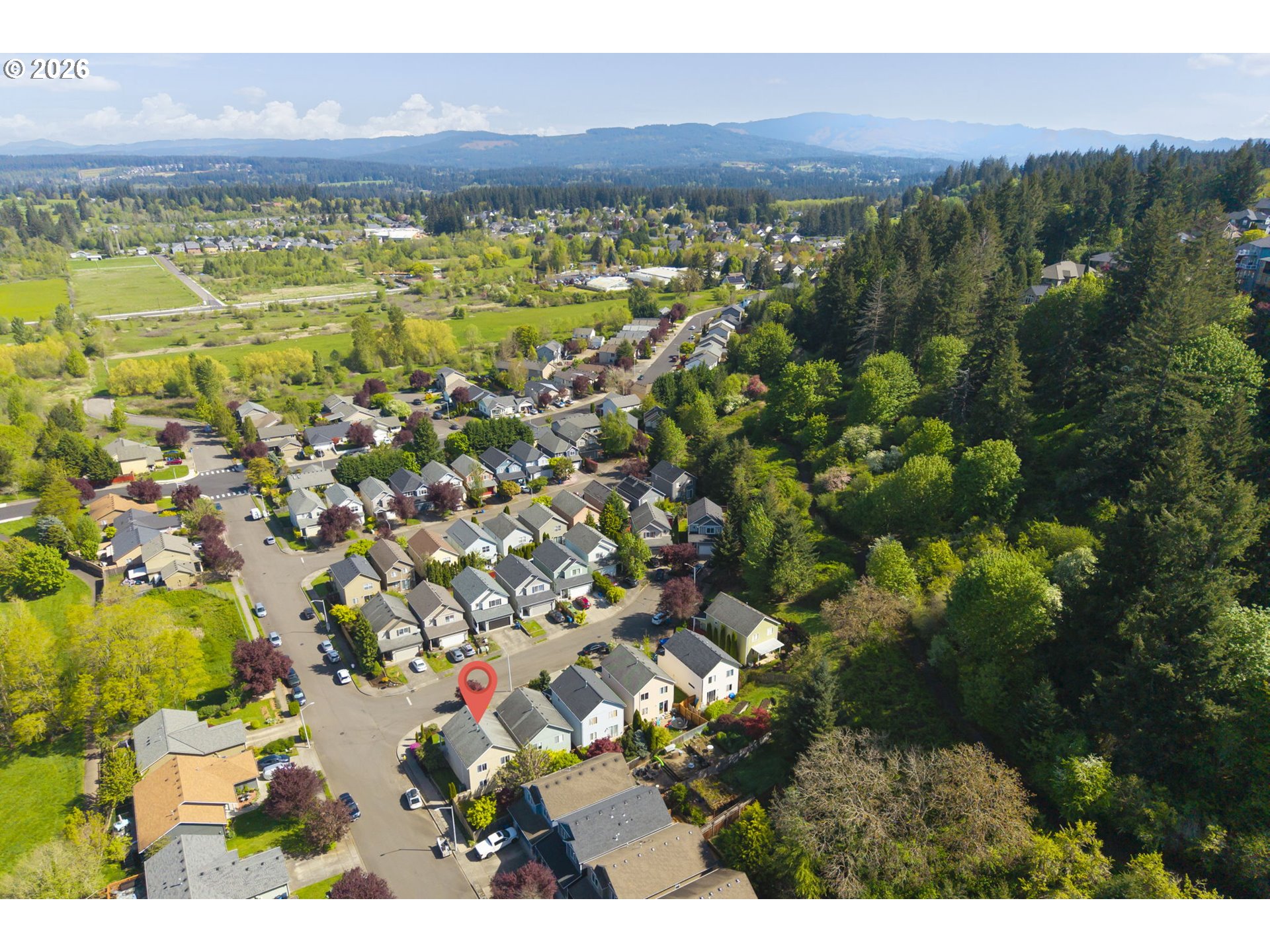 3418 Northwest 30th Circle Camas, WA 98607 - Photo 39 of 43 a view of a city with mountain