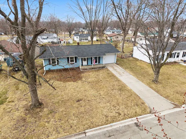 $254,500 | 211 Pine Street, Tecumseh, MI 49286