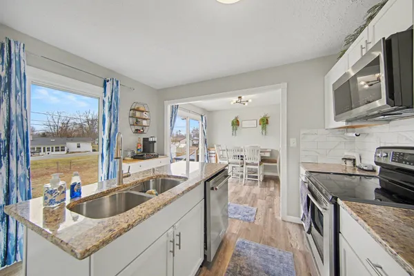 $254,500 | 211 Pine Street, Tecumseh, MI 49286