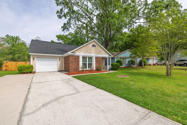 $325,000 | 312 Commons Way, Goose Creek, SC 29445