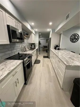 $1,300 | 42 Madrid Lane, Unit 716, Davie, FL 33324