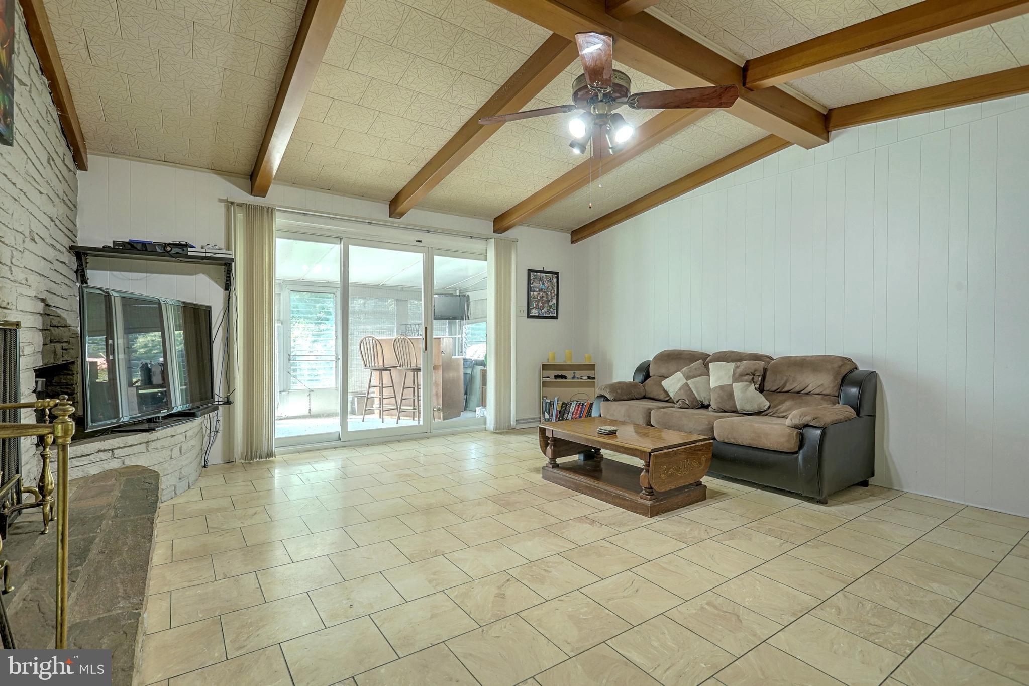 1270 Ruxton Road York, PA 17403 - Photo 4 of 24 Gallery Image 4