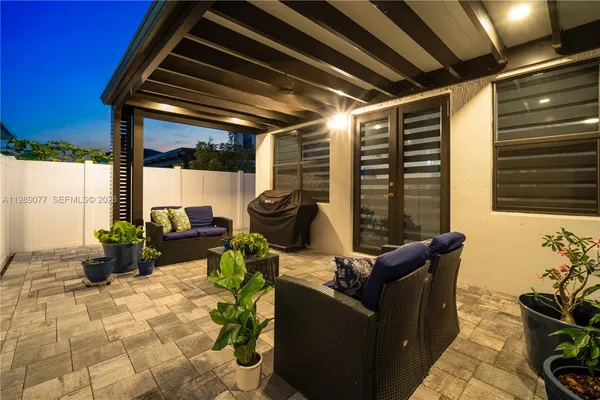 $900,000 | 4427 Southwest 175th Avenue, Miramar, FL 33029