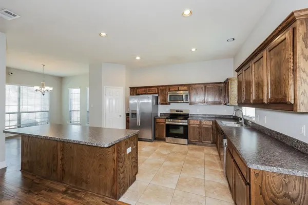 $2,215 | 614 Canvas Court, Lancaster, TX 75146