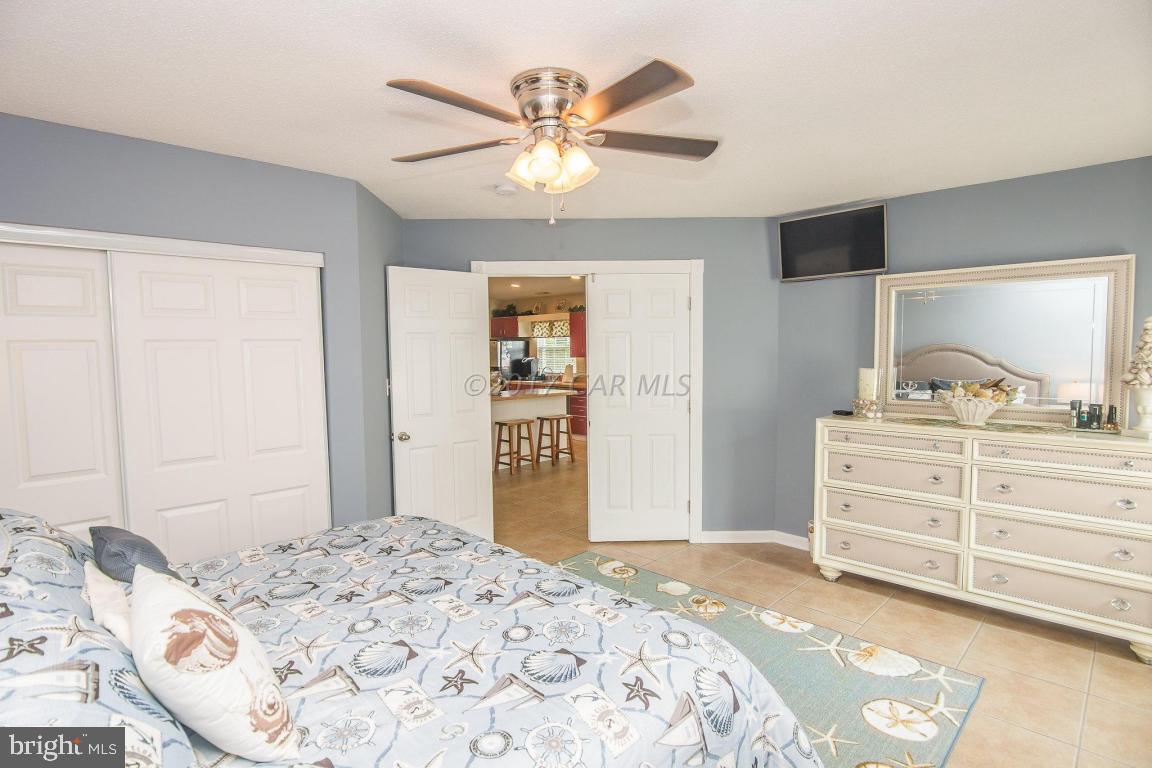 9821 Keyser Point Road, Unit 1A2 Ocean City, MD 21842 - Photo 19 of 29 Gallery Image 19