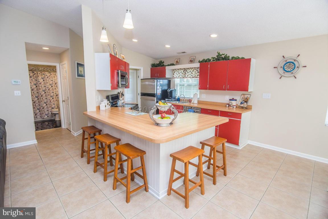 9821 Keyser Point Road, Unit 1A2 Ocean City, MD 21842 - Photo 3 of 29 Gallery Image 3