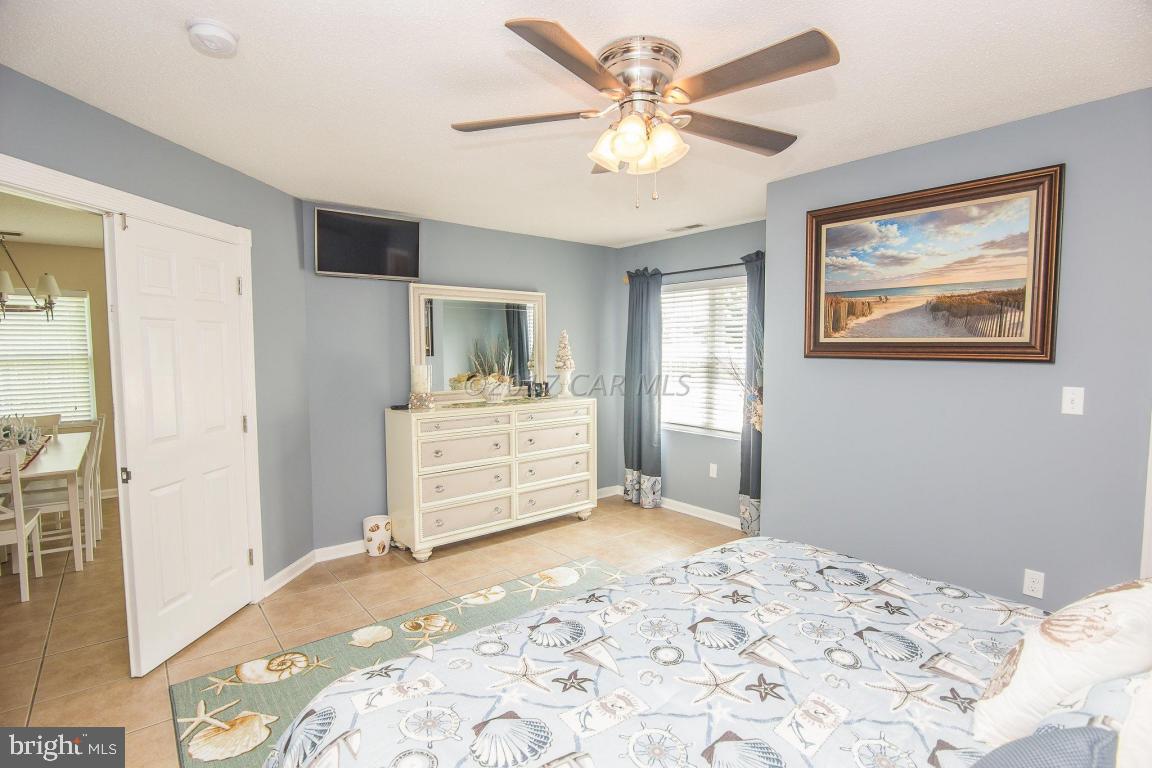 9821 Keyser Point Road, Unit 1A2 Ocean City, MD 21842 - Photo 23 of 29 Gallery Image 23