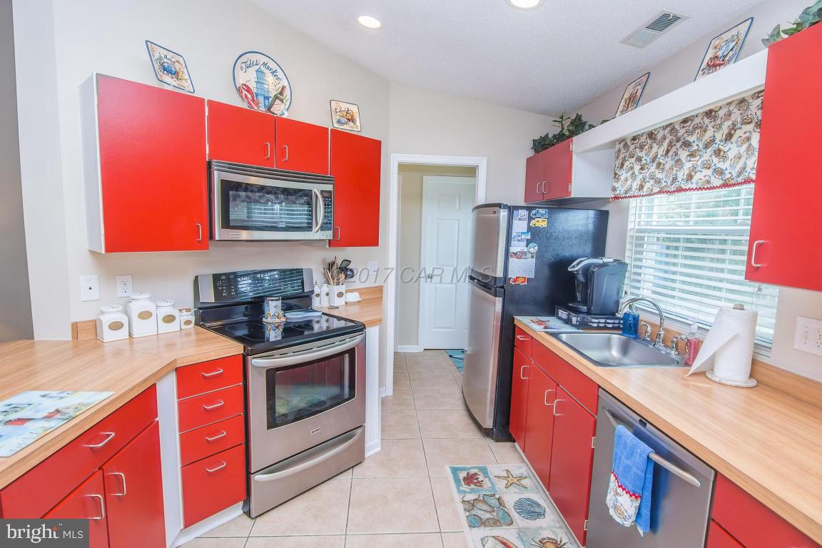 9821 Keyser Point Road, Unit 1A2 Ocean City, MD 21842 - Photo 4 of 29 Gallery Image 4