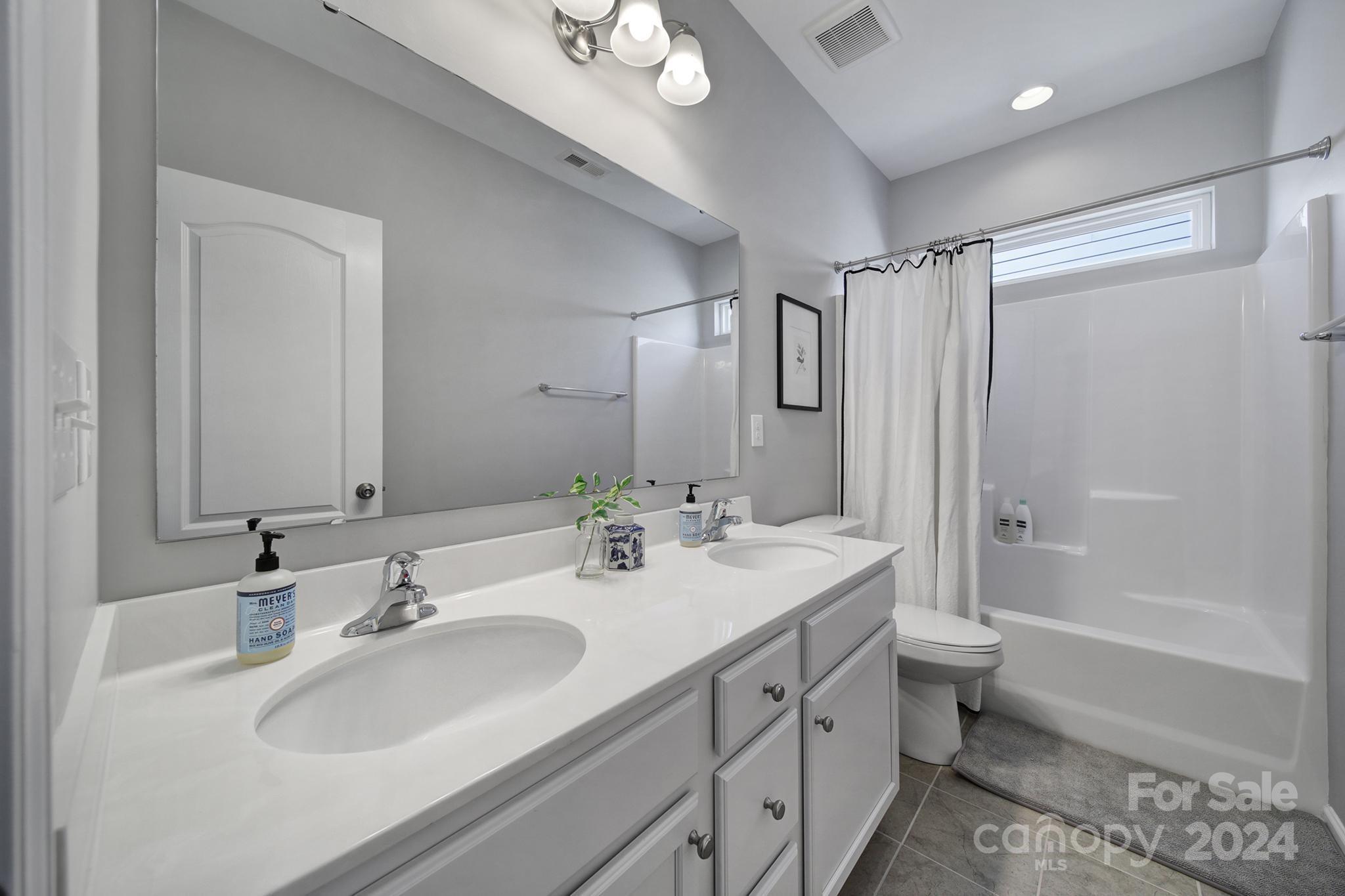 4016 Whittier Lane Tega Cay, SC 29708 - Photo 31 of 43 Gallery Image 31