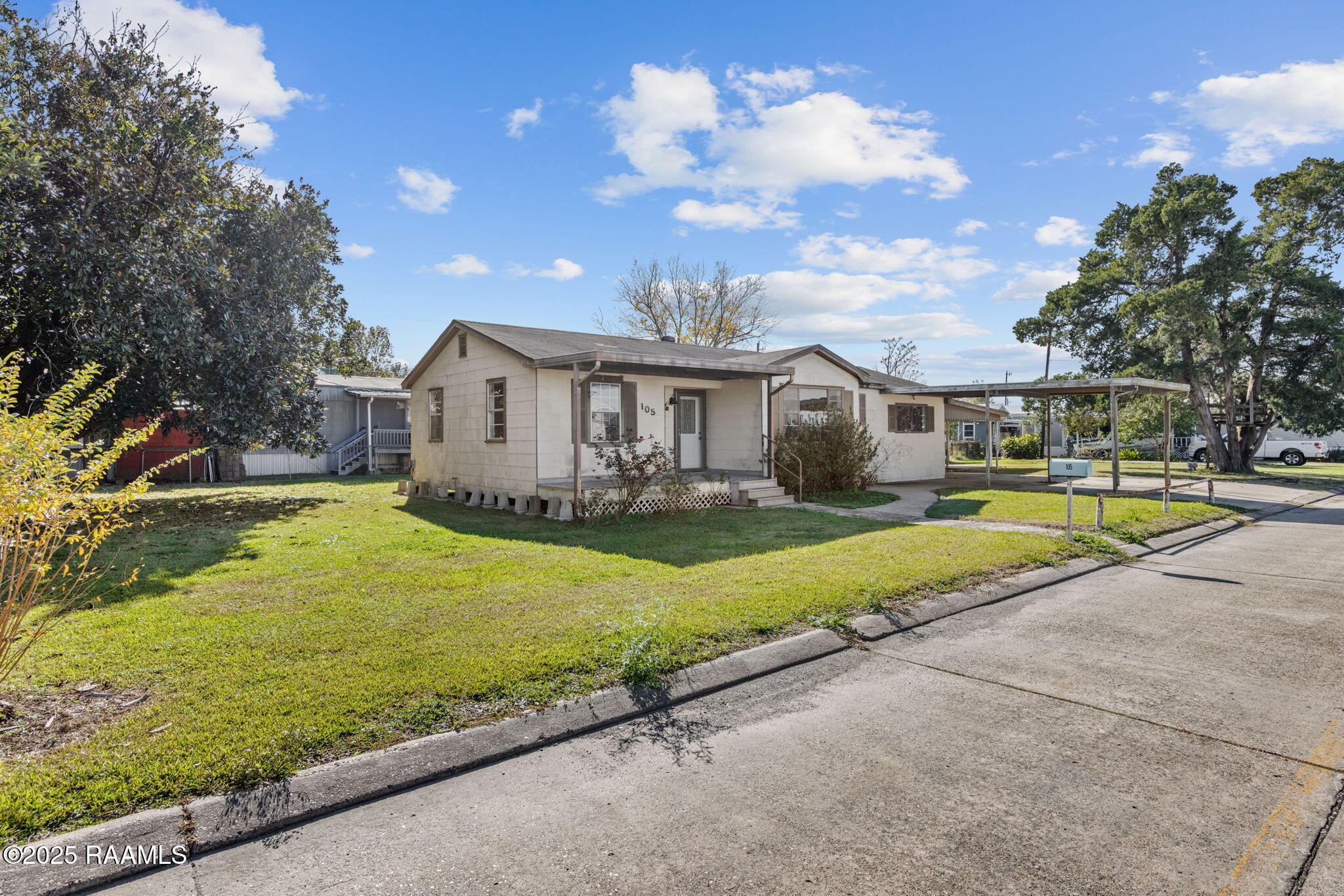 105 Aucoin Road Morgan City, LA 70380 - Photo 3 of 22 2-web-or-mls-105 Aucoin Rd-2