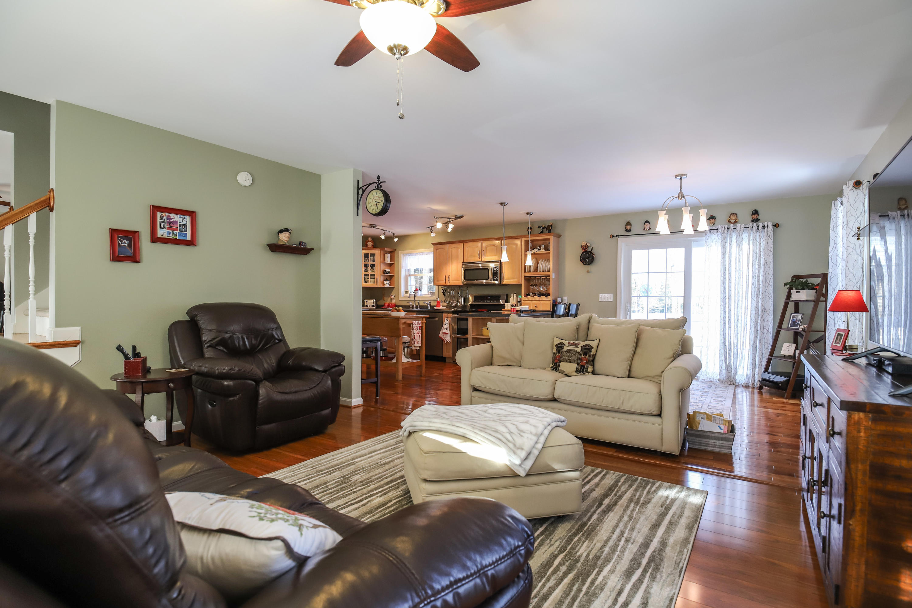 29 Granite Ridge Road Windham, ME 04062 - Photo 9 of 48 Living room