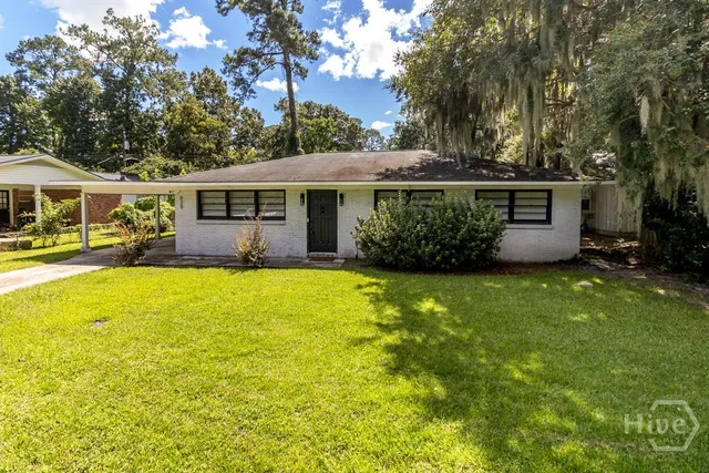 $2,750 | 625 Stuart Street, Savannah, GA 31405