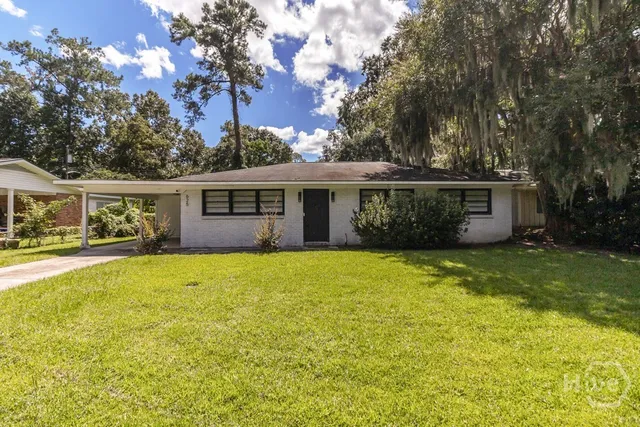 $2,750 | 625 Stuart Street, Savannah, GA 31405