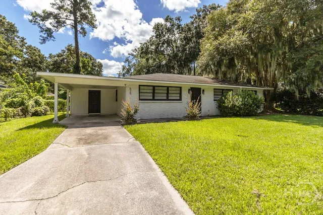 $2,750 | 625 Stuart Street, Savannah, GA 31405