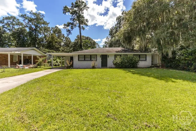 $2,750 | 625 Stuart Street, Savannah, GA 31405