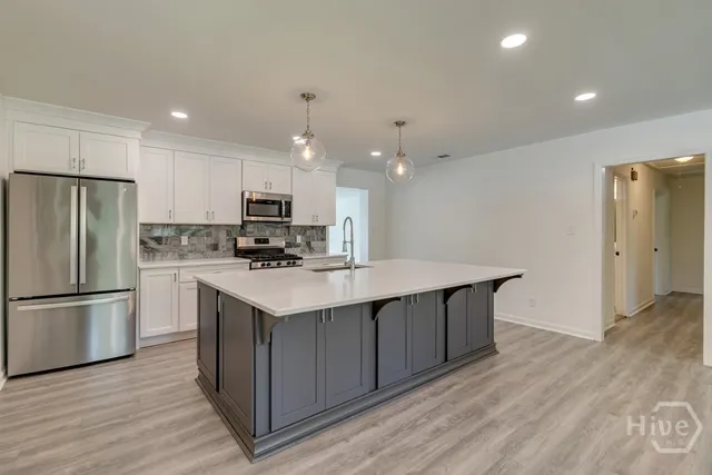 $2,750 | 625 Stuart Street, Savannah, GA 31405