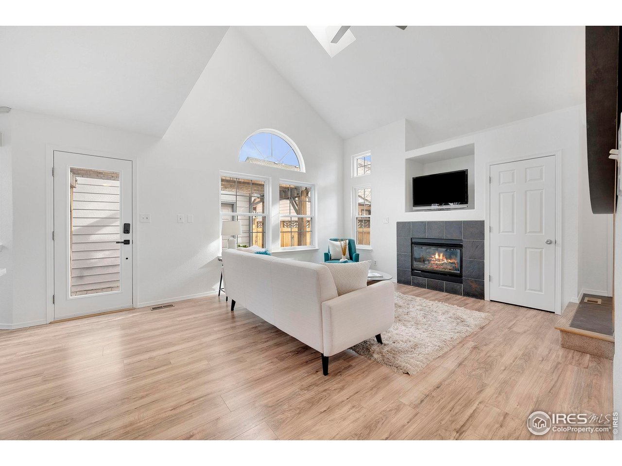 3109 Concord Way Longmont, CO 80503 - Photo 13 of 50 Fresh interior paint and tons of natural light