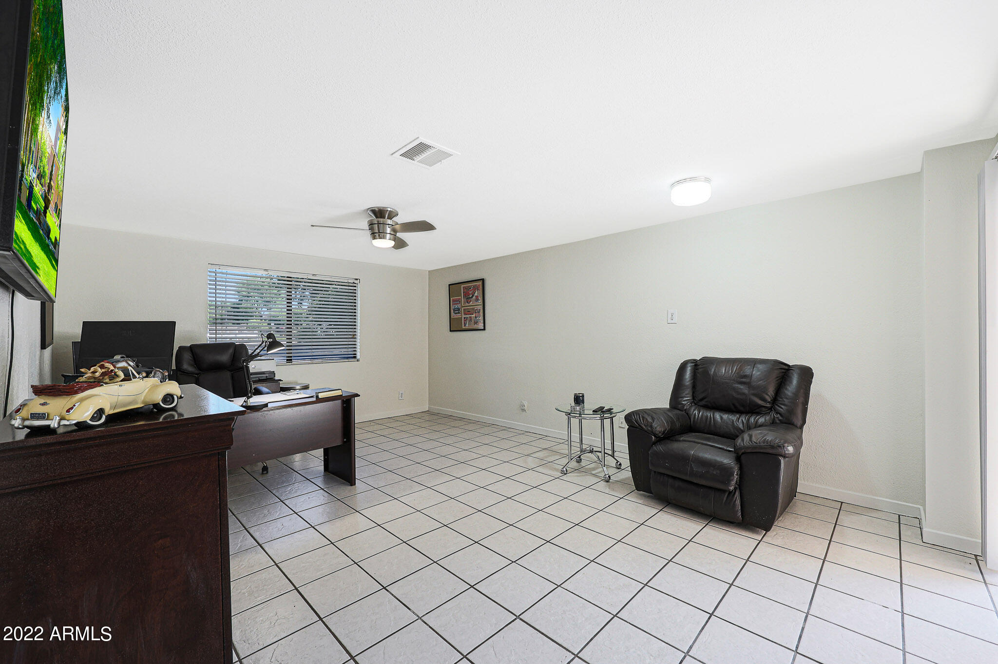 1860 South Lindsay Road Gilbert, AZ 85295 - Photo 20 of 36 Office / Den