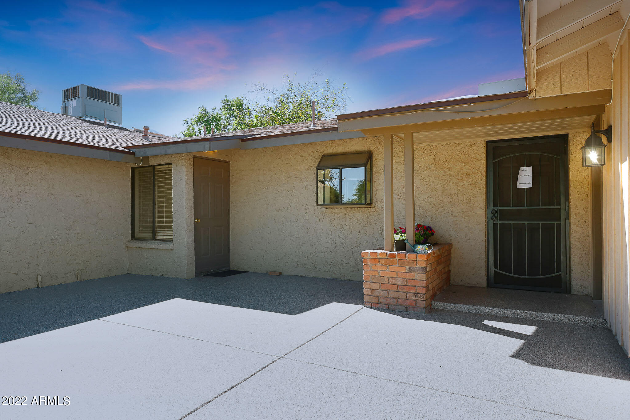 1860 South Lindsay Road Gilbert, AZ 85295 - Photo 3 of 36 Imagine Coming Home