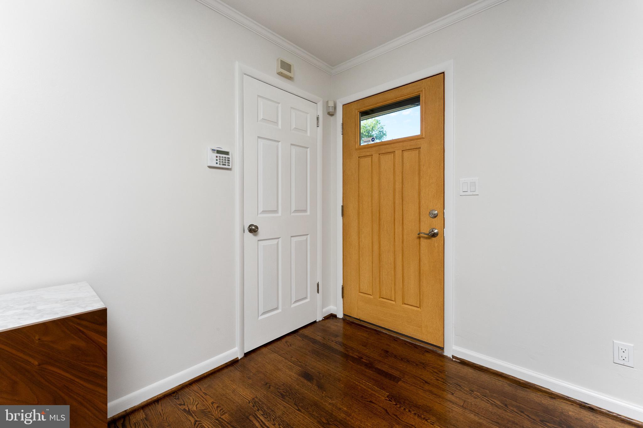 7900 Rugby Road Manassas Park, VA 20111 - Photo 4 of 25 Gallery Image 4