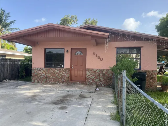 $3,000 | 6150 Dawson Street, Hollywood, FL 33023