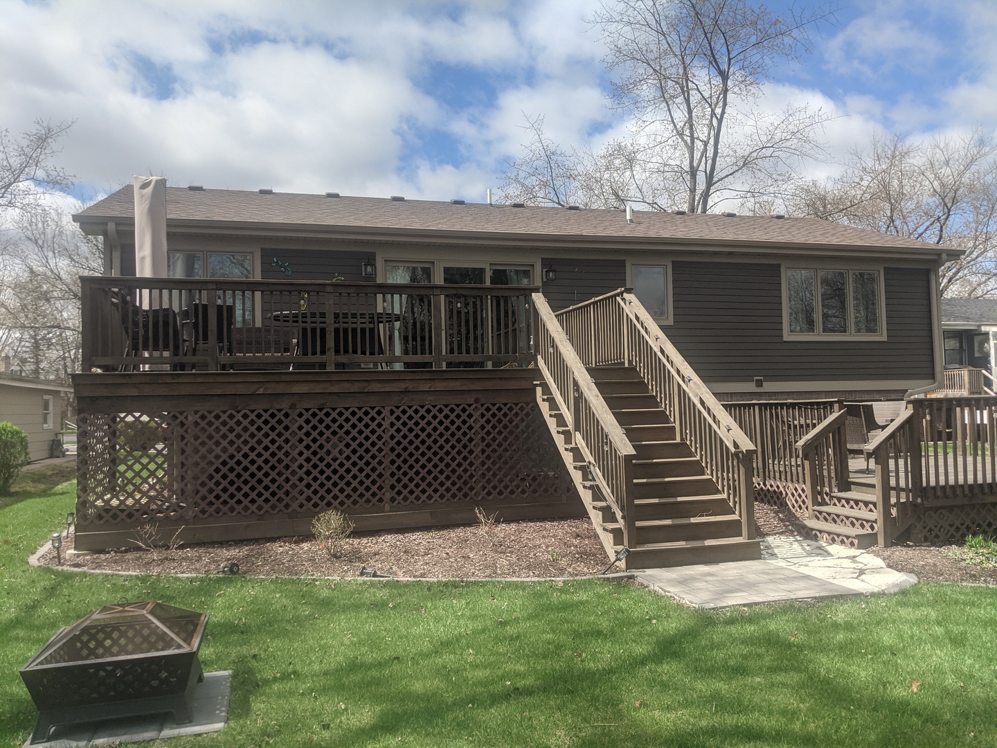 520 Hackberry Road Frankfort, IL 60423 - Photo 2 of 28 a view of a house with a deck