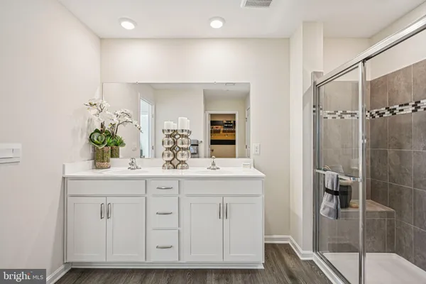 a view of livingroom with furniture and wooden floor