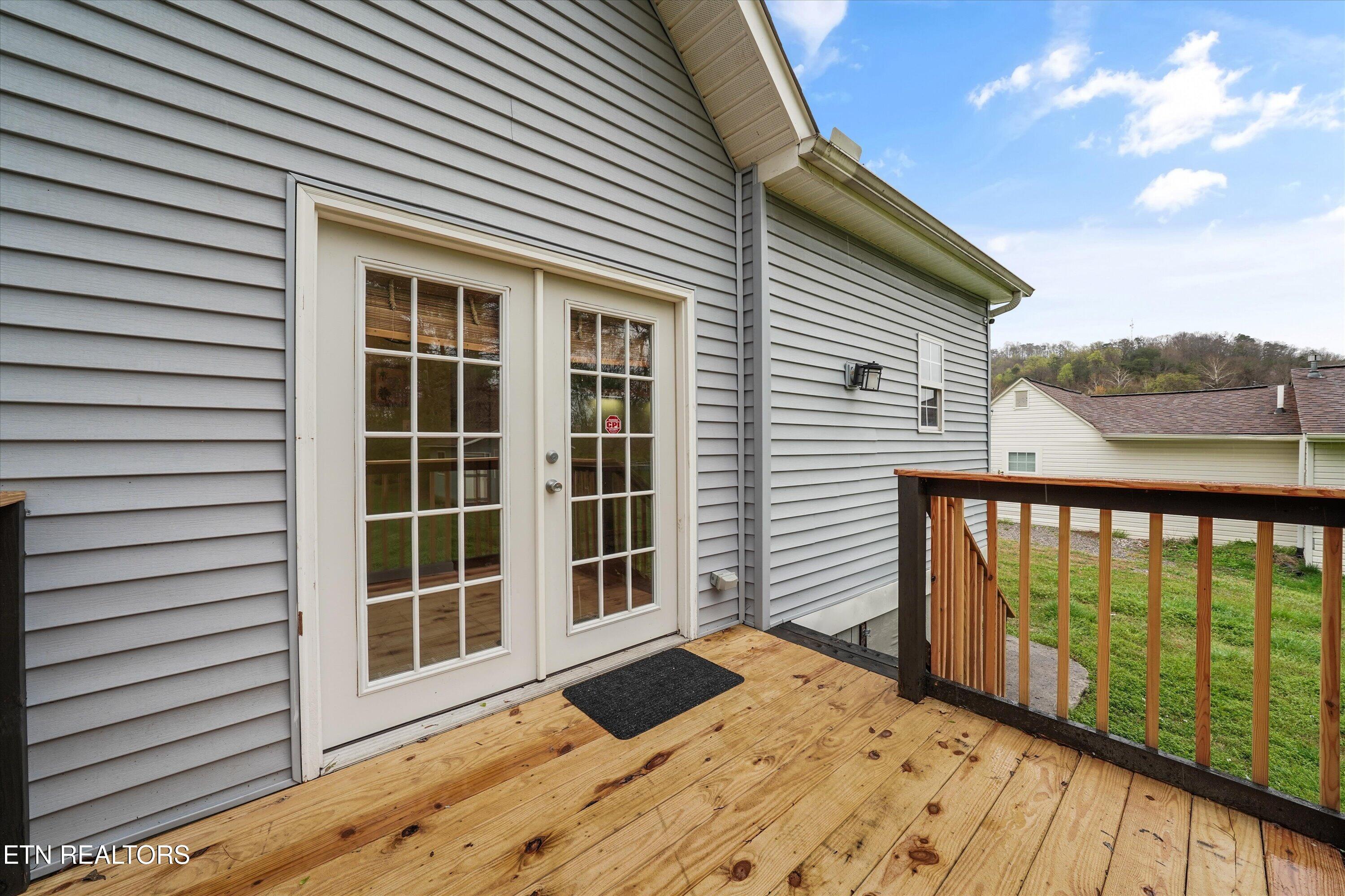 4113 Coster Road Knoxville, TN 37912 - Photo 29 of 35 28-4113 Coster Rd 22