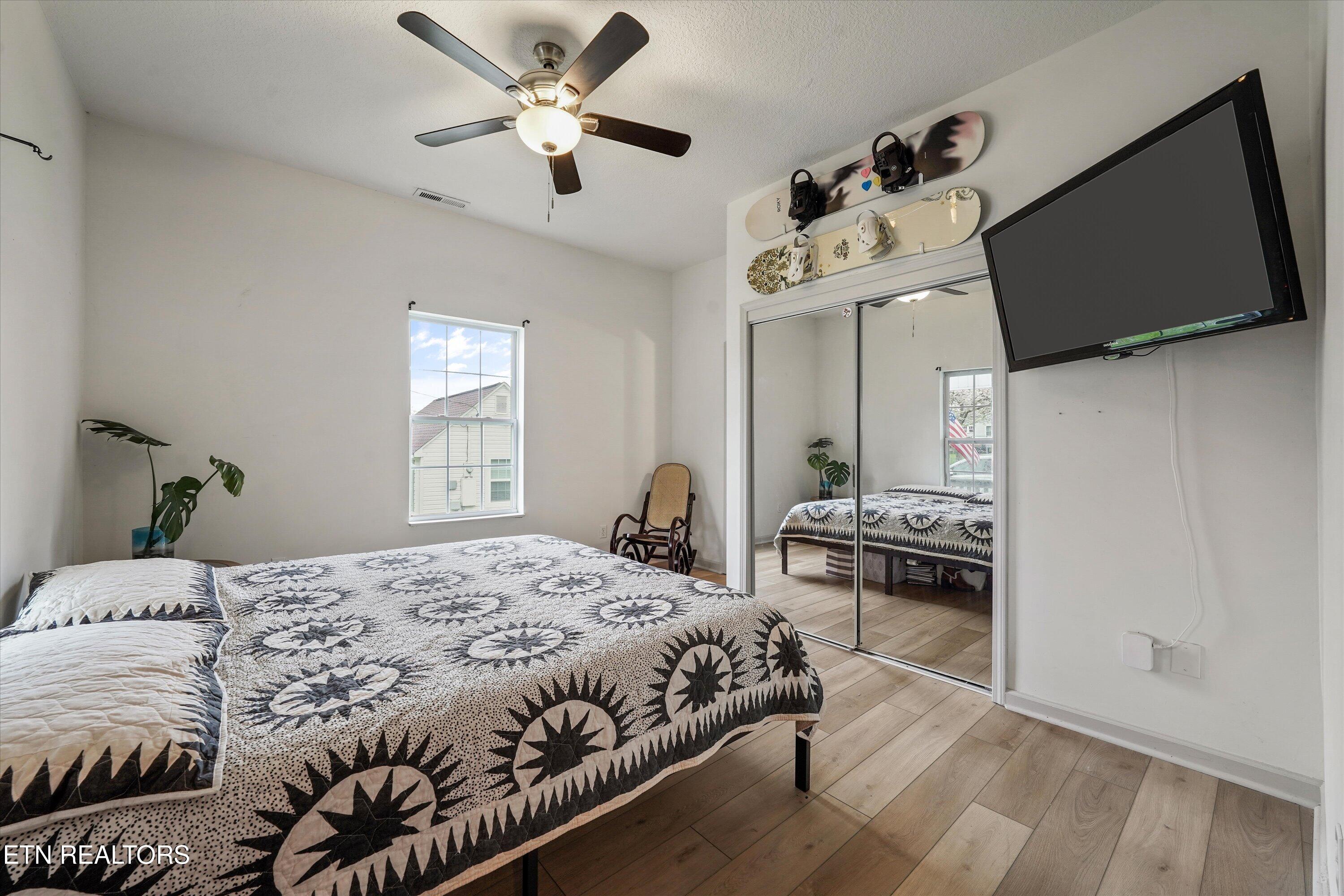 4113 Coster Road Knoxville, TN 37912 - Photo 7 of 35 06-4113 Coster Rd 01