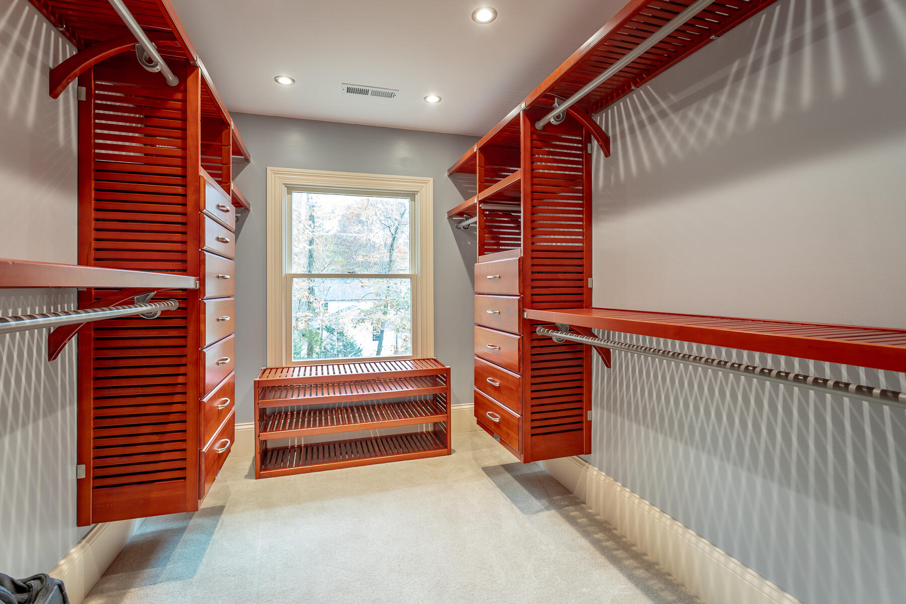 16 Northfield Road Signal Mountain, TN 37377 - Photo 34 of 51 Walk in closet off bedroom