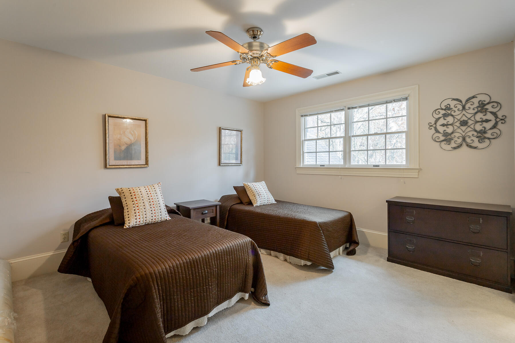 16 Northfield Road Signal Mountain, TN 37377 - Photo 35 of 51 Bedroom with private bath