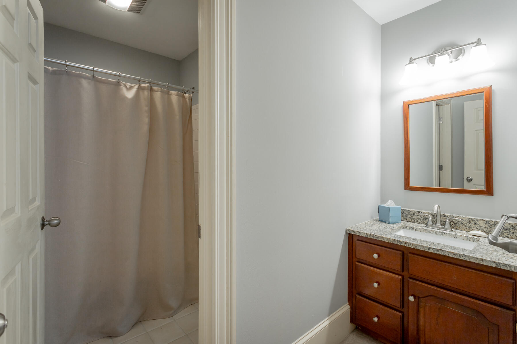 16 Northfield Road Signal Mountain, TN 37377 - Photo 41 of 51 Fourth upstairs bedroom private sink