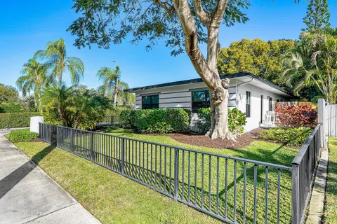 $1,595,000 | 215 North Swinton Avenue, Delray Beach, FL 33444