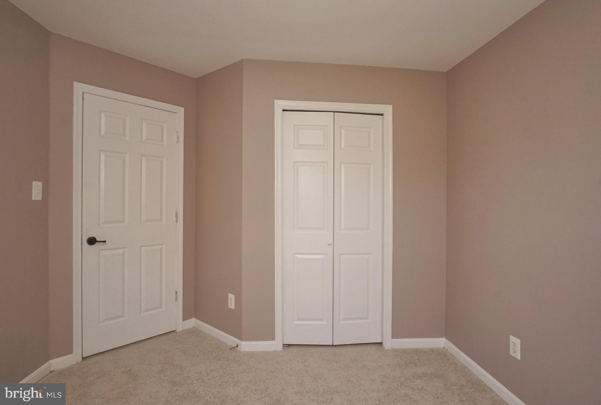 45597 Whitcomb Square Sterling, VA 20166 - Photo 14 of 28 Bedroom 2