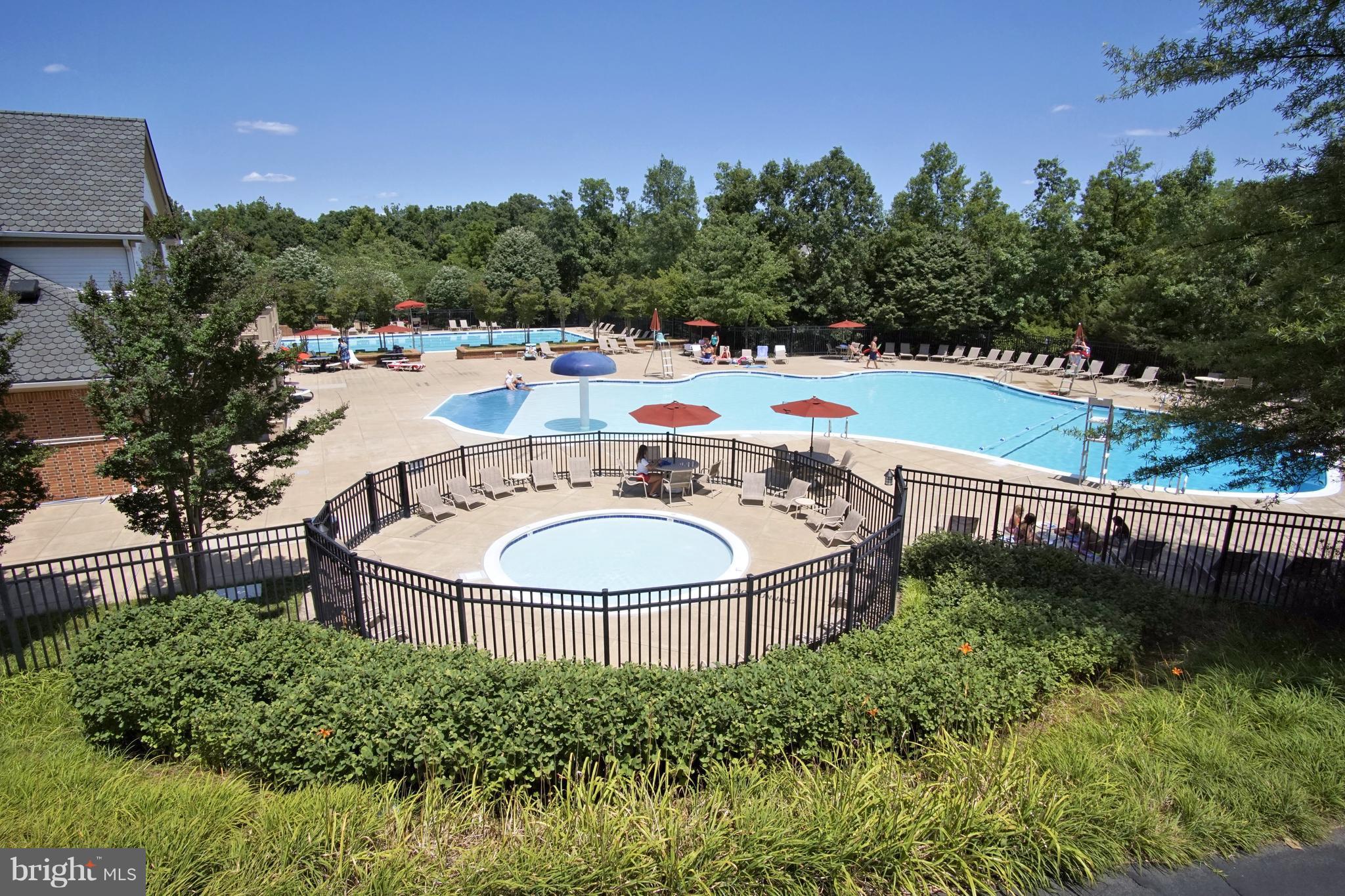45597 Whitcomb Square Sterling, VA 20166 - Photo 27 of 28 Short walk to community pools