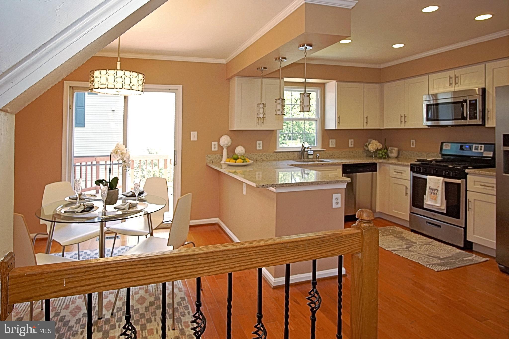 45597 Whitcomb Square Sterling, VA 20166 - Photo 6 of 28 Brand new kitchen cabinets + New SS appliances