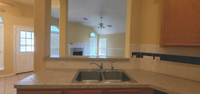 $2,000 | 7227 Colony Bend Lane, Missouri City, TX 77459