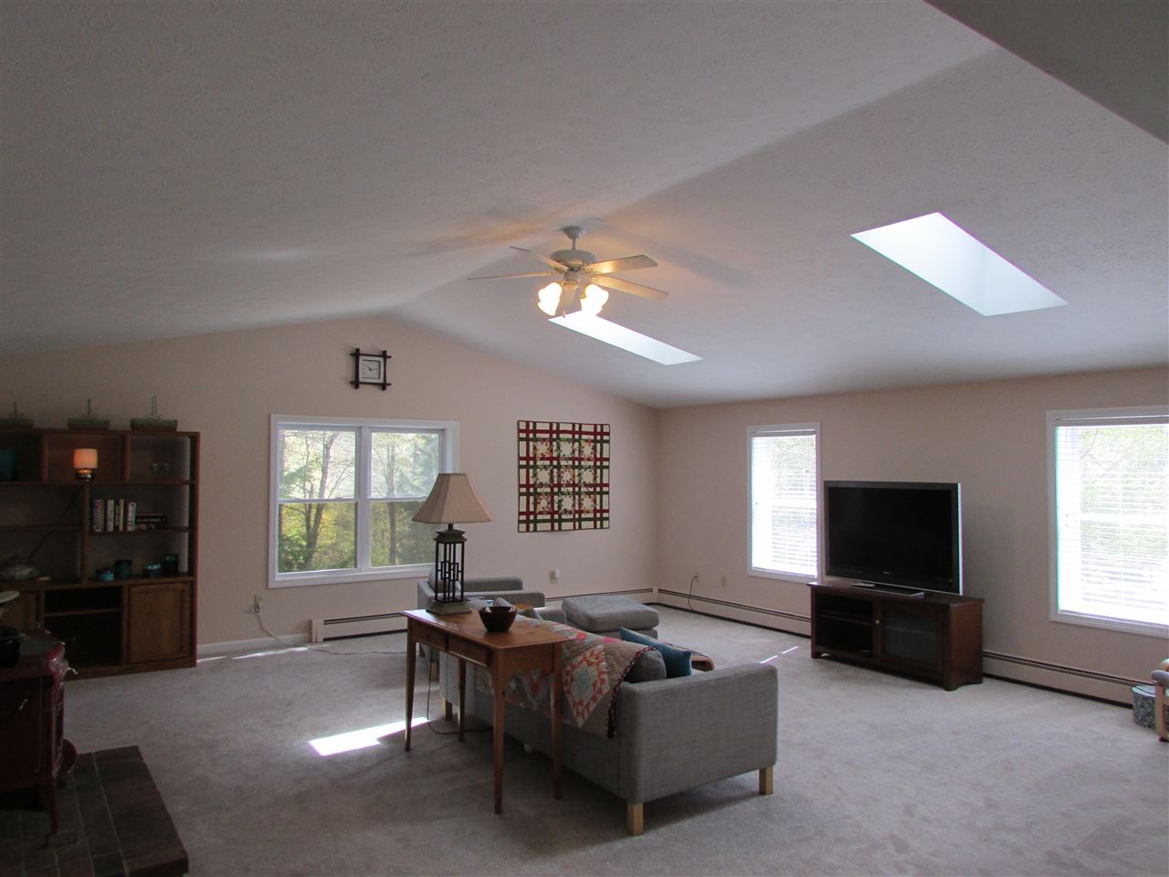 25 Forest Road Candia, NH 03034 - Photo 10 of 38