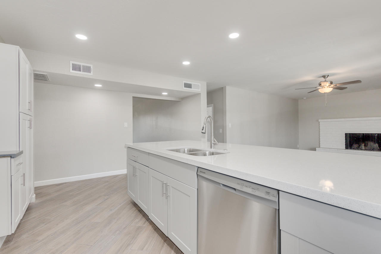 3127 West Shangri-la Road Phoenix, AZ 85029 - Photo 14 of 39 14-Shangri-la