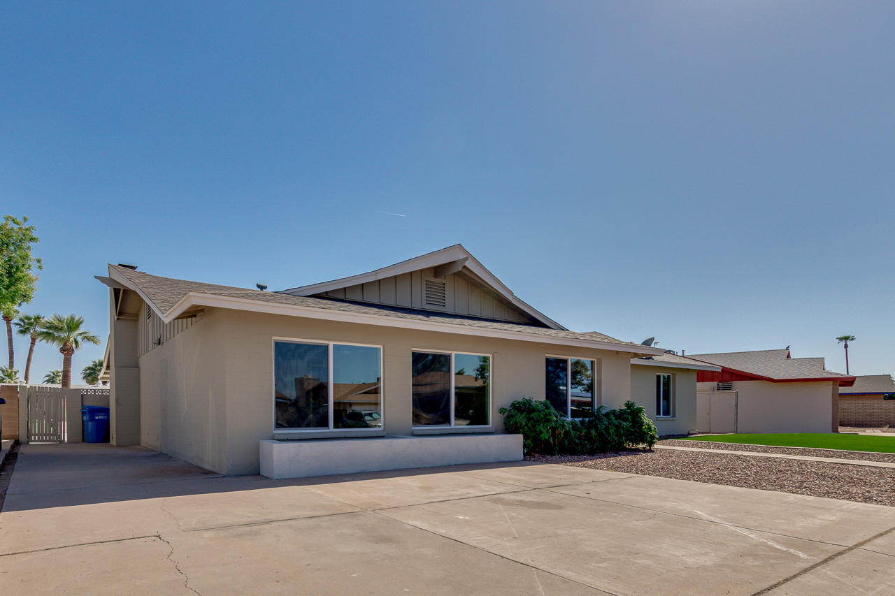 3127 West Shangri-la Road Phoenix, AZ 85029 - Photo 2 of 39 02-Shangri-la