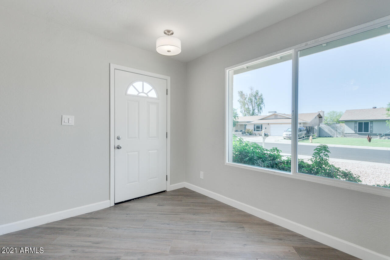 3127 West Shangri-la Road Phoenix, AZ 85029 - Photo 5 of 39 05-Shangri-la
