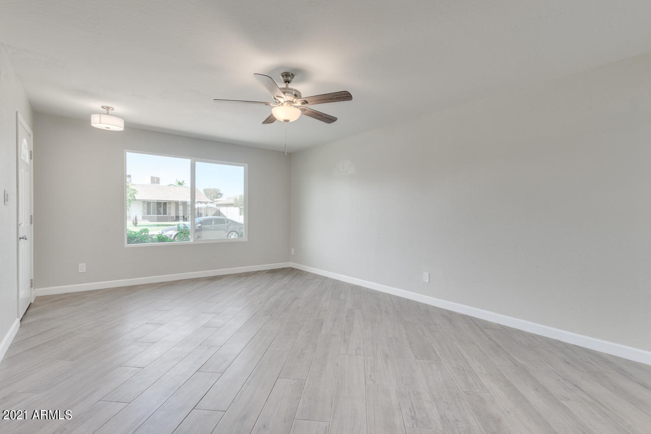 3127 West Shangri-la Road Phoenix, AZ 85029 - Photo 8 of 39 08-Shangri-la
