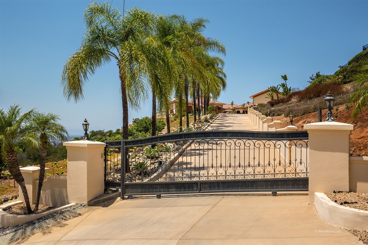 1786 Kings Road Vista, CA 92084 - Photo 12 of 25