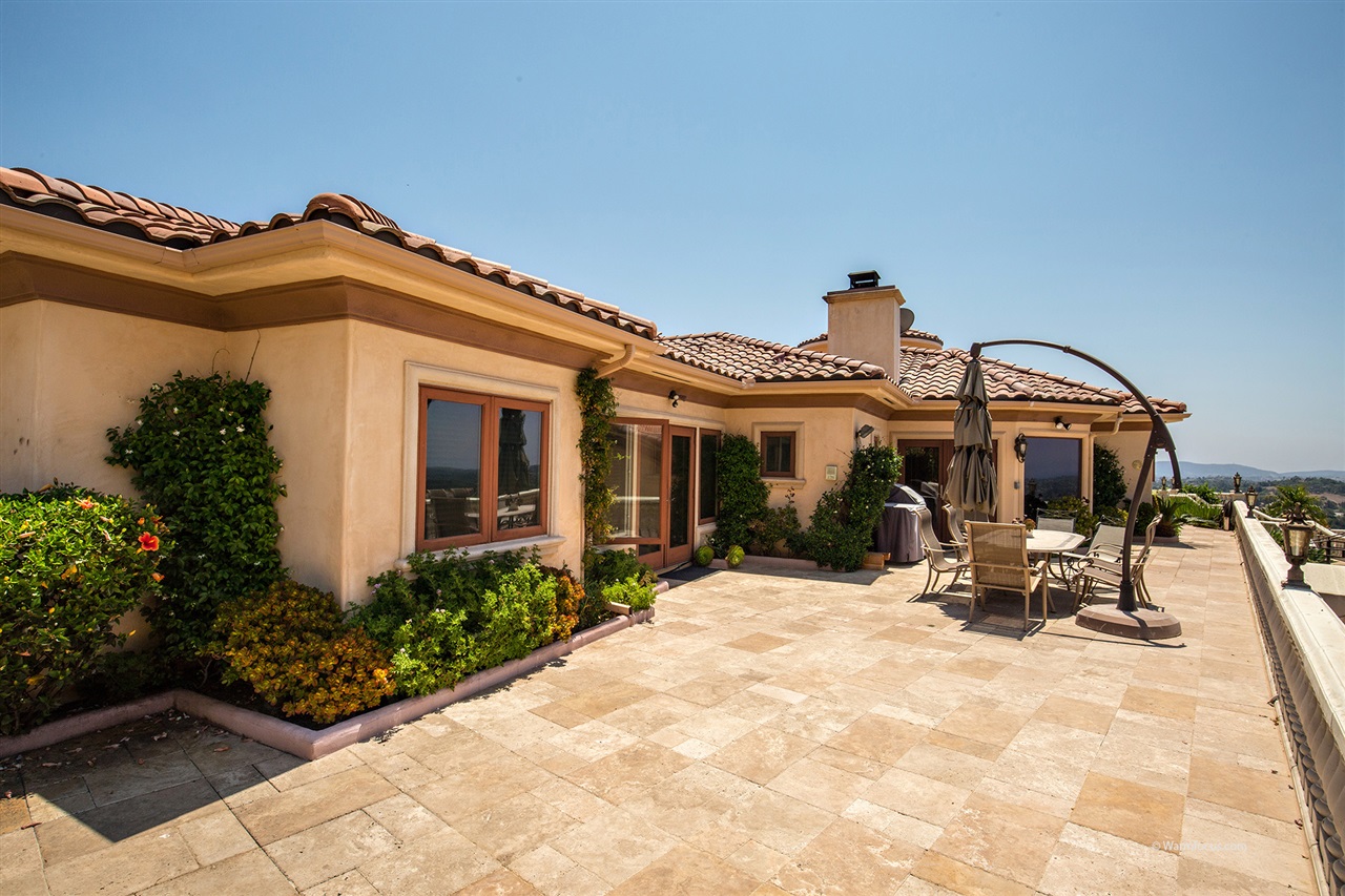 1786 Kings Road Vista, CA 92084 - Photo 17 of 25