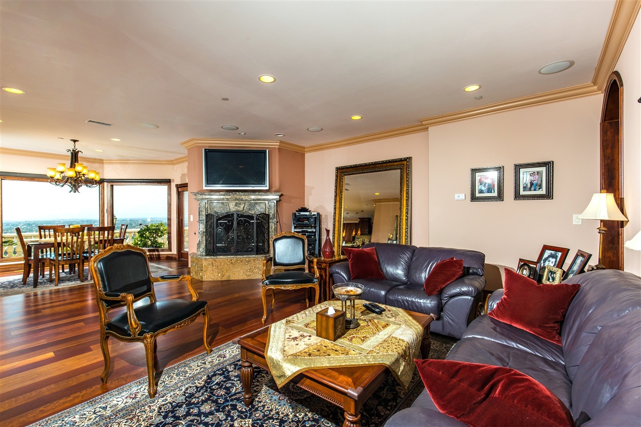 1786 Kings Road Vista, CA 92084 - Photo 5 of 25