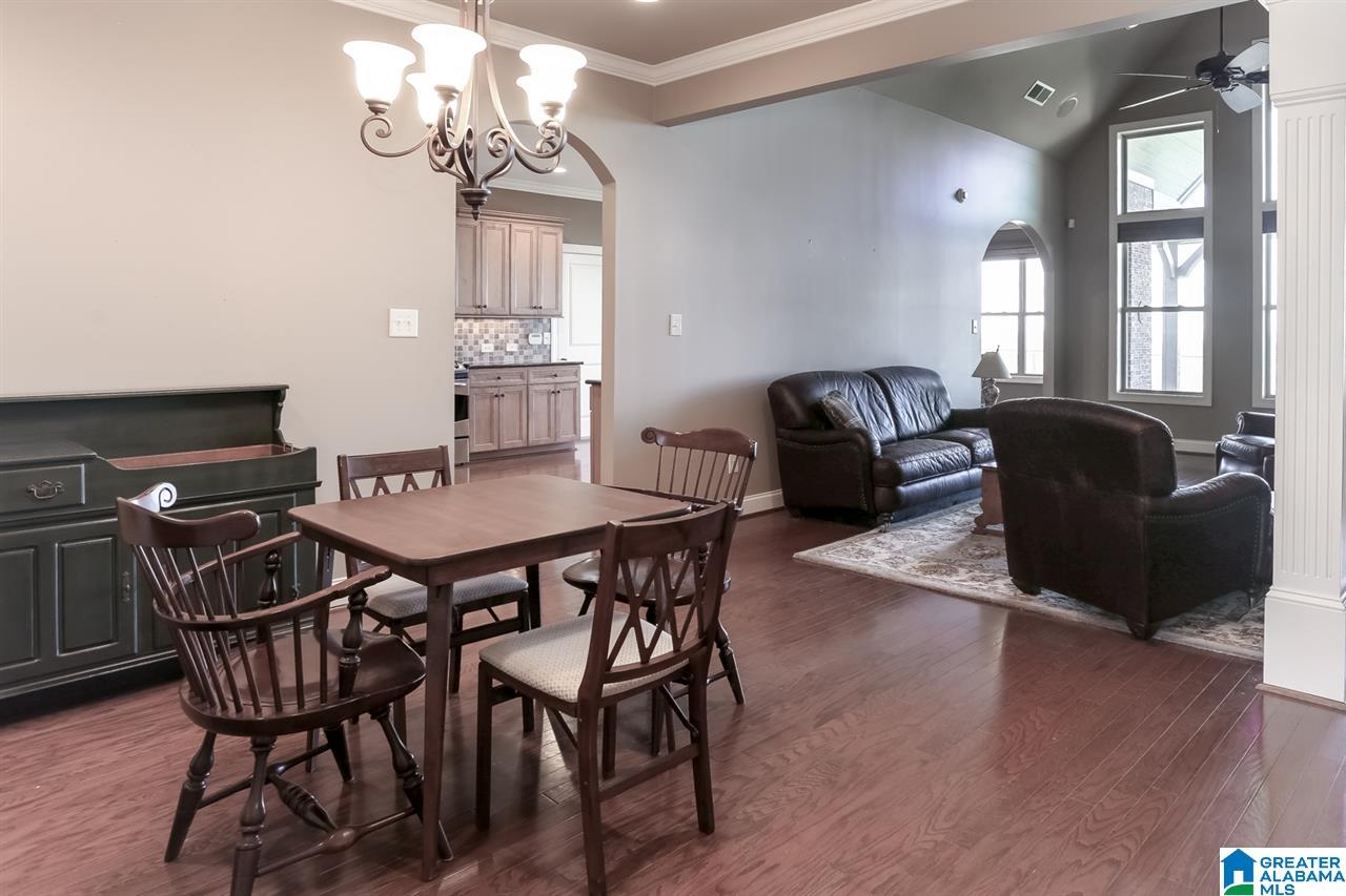 382 Oxford Way Pelham, AL 35124 - Photo 7 of 44
