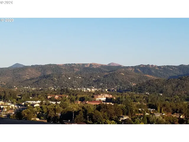 $80,000 | 1996 Warewood Terrace Court, Unit 15, Roseburg, OR 97471