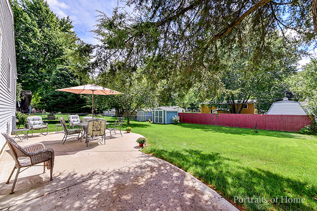 16 Pembrooke Road Montgomery, IL 60538 - Photo 14 of 16 a garden view with a seating space