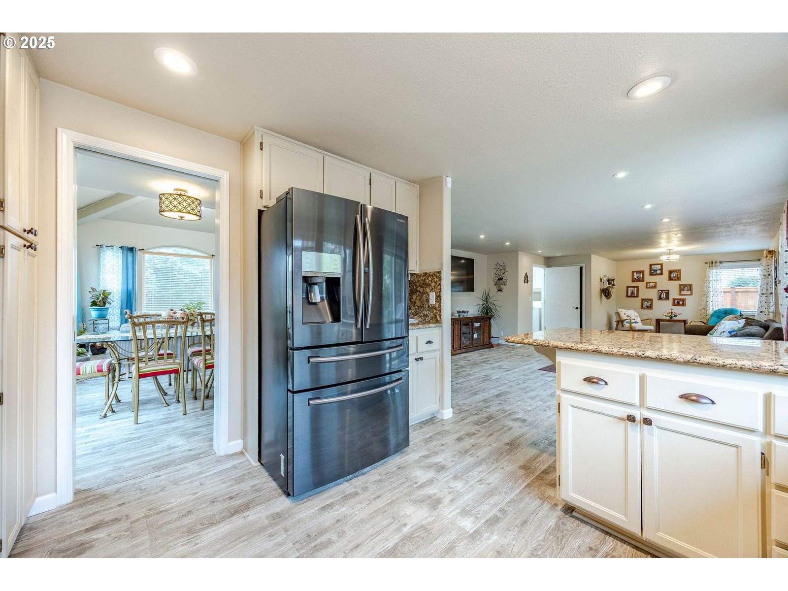 3955 Lancaster Drive Eugene, OR 97404 - Photo 12 of 42